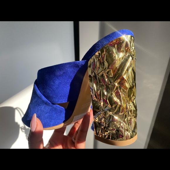 Roberto Festa Blue Suede Gold Heels / Sandals - Picture 2 of 13